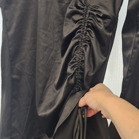 Miss Lola Black Ruched Bell Sleeve Cocktail Dress Size L - Picture 2 of 3